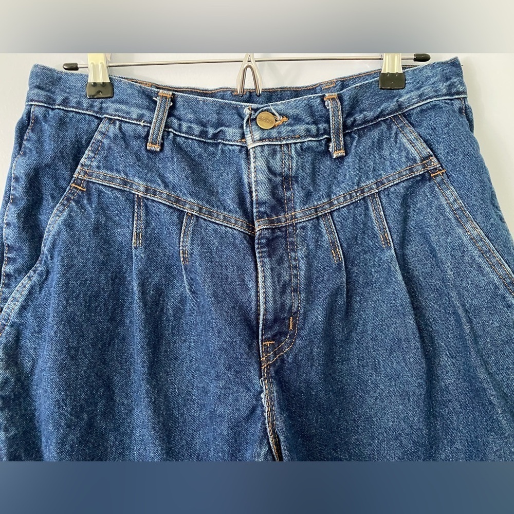 Vintage 1980s Chic Women's Pleated High Rise Mom Jeans, Tapered Leg Jeans, 31" - Picture 5 of 12